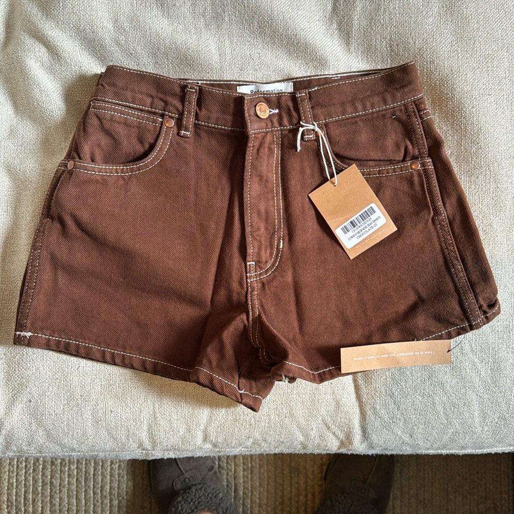 Reformation NWT brown denim jean shorts 🤎